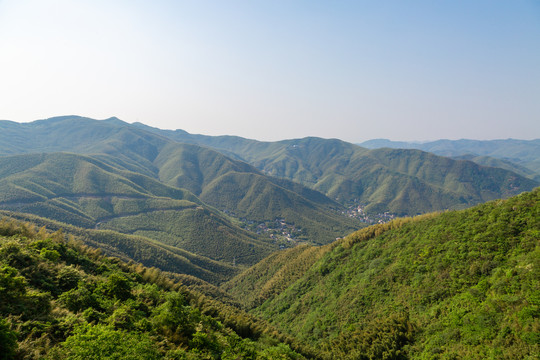 连绵不断的群山