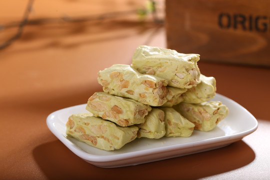 綠茶牛軋?zhí)? loading=
