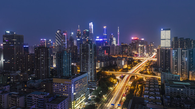 广州珠江新城建筑群夜景