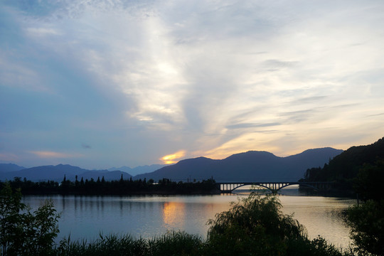 黄山太平湖