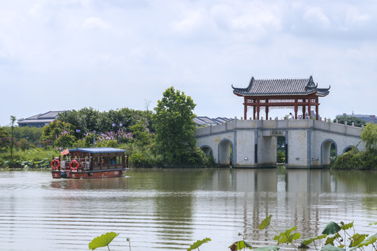 华阳湖汇芳桥