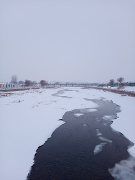 北方乡村雪景