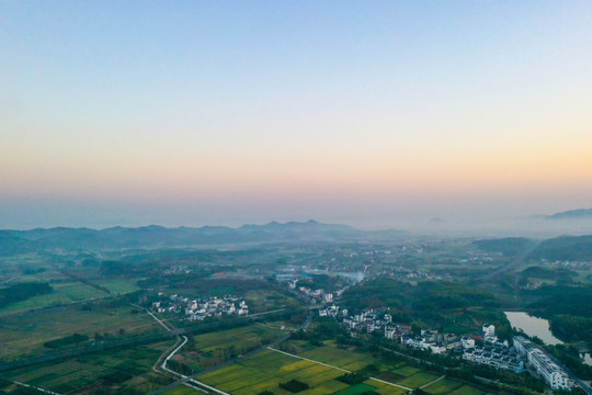 江山江郎山日出