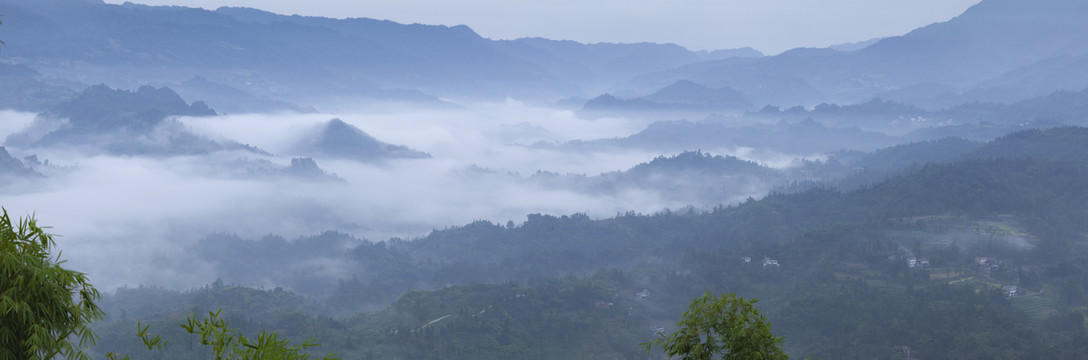 高山民居云海沟壑