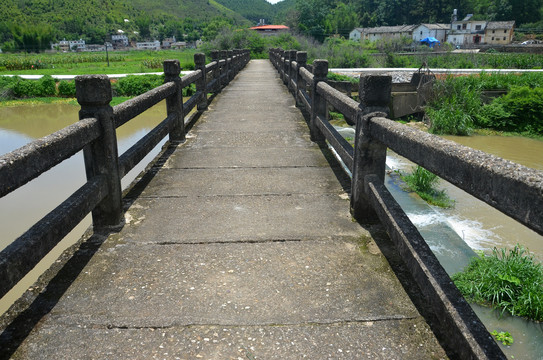 乡镇老桥