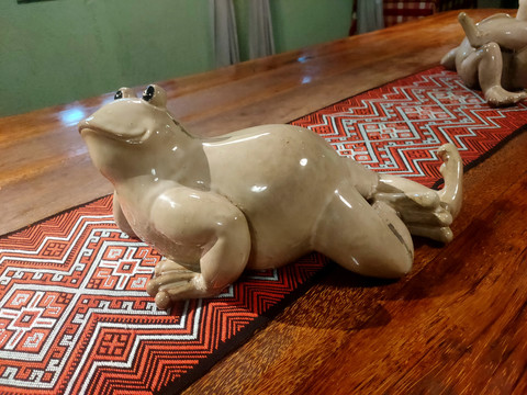 青蛙陶瓷