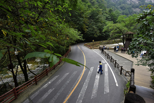 秦岭主峰太白山