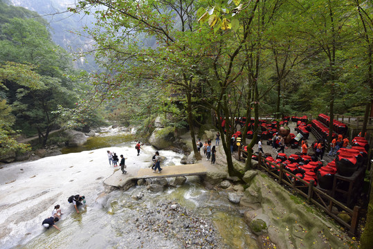 秦岭主峰太白山