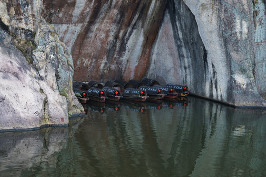 绍兴东湖景区