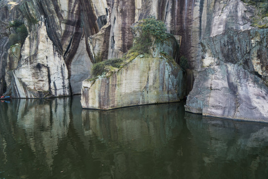 绍兴东湖景区