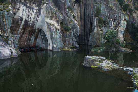 绍兴东湖景区