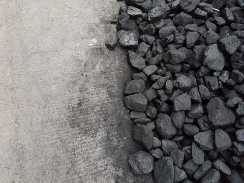 一角的煤炭