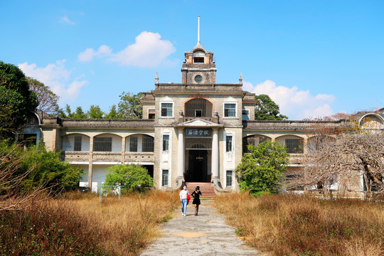 庙边小学