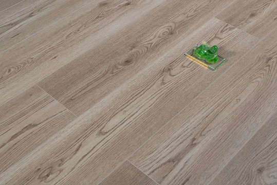 多层实木地板