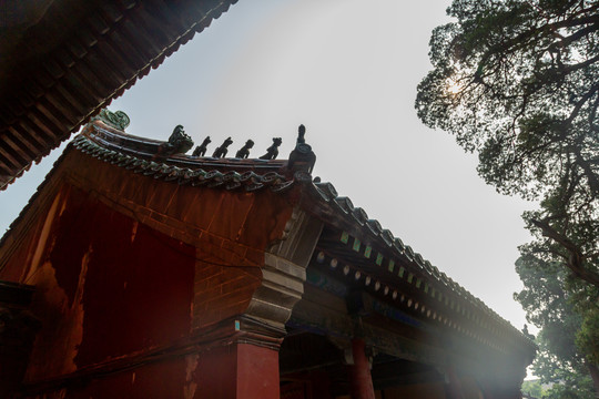 中式大殿房檐
