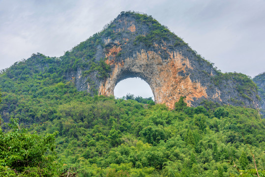 中国广西桂林阳朔月亮山风景区