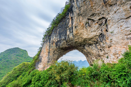 中国广西桂林阳朔月亮山风景区