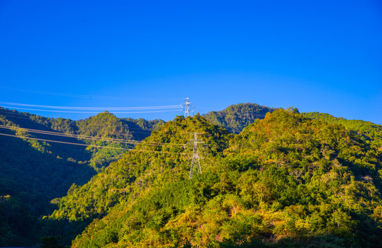 哀牢山山峰