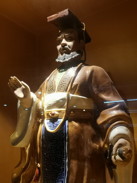 西汉第七位皇帝汉武帝刘彻塑像