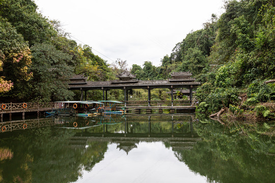 双龙沟原始森林景区风雨桥