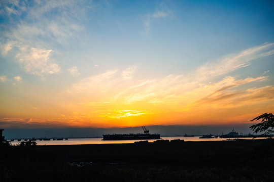 海上落日