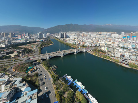 大理城市全景