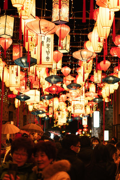 春节元宵节赏灯灯会灯笼夜景