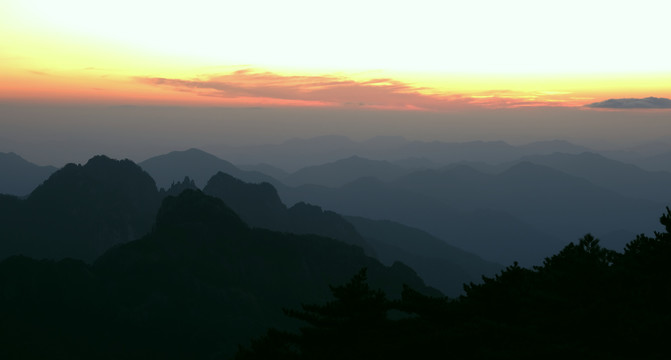 黄山日落美景