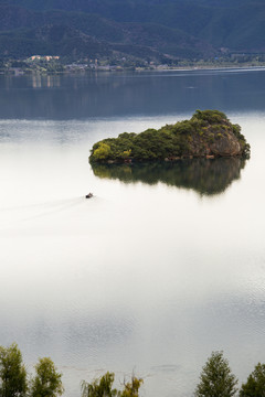 湖心岛