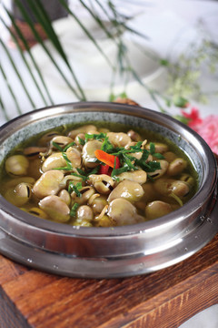 石锅鸡汁豌豆