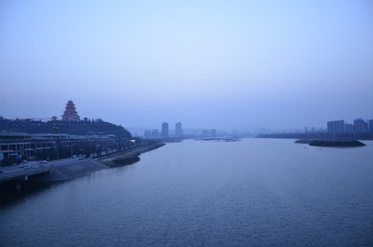 陕西宝鸡渭河石鼓阁太阳市