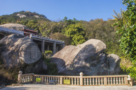 一片寺鲤鱼池