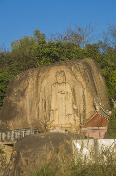 鹅眼山石佛