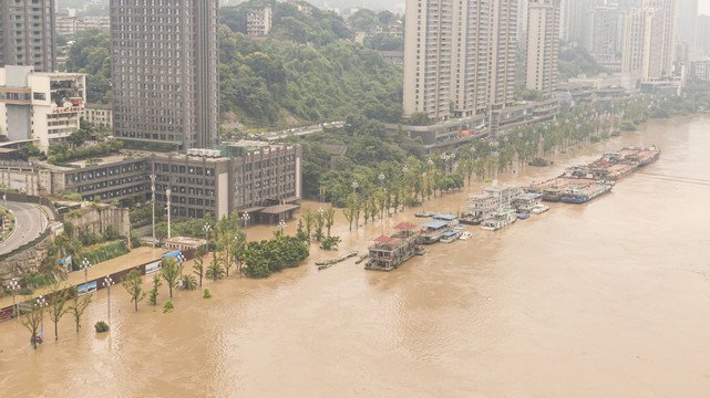 重庆洪水过境