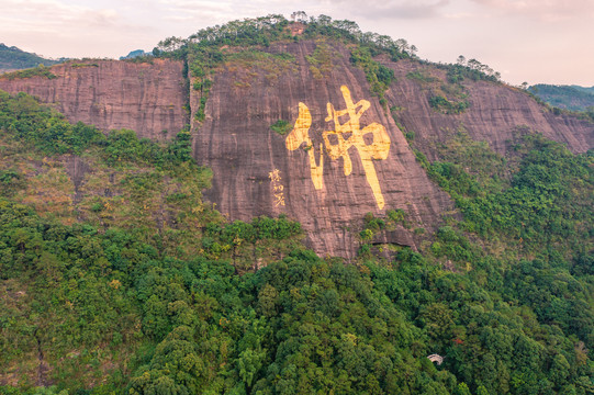 玉林都峤山佛