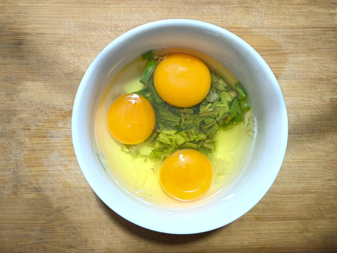 香椿鸡蛋美食