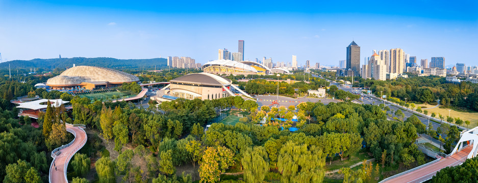 江阴市体育中心城市环境
