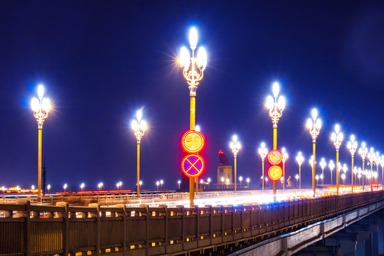 城市夜景街景灯光车流线条光影