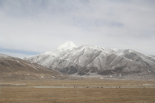 雪山山脉