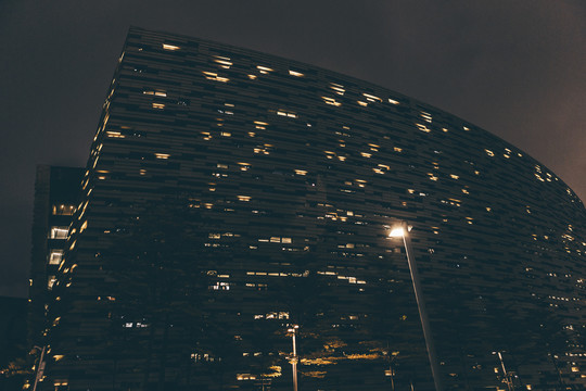 广州现代城市建筑风光夜景图
