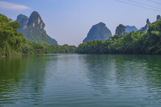 湖面河流