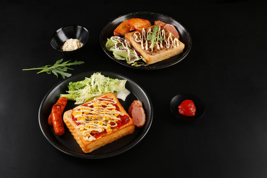 西餐快餐三明治烤肠沙拉图片