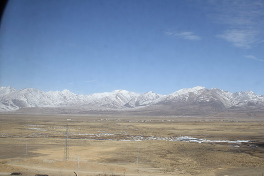 山脉雪山