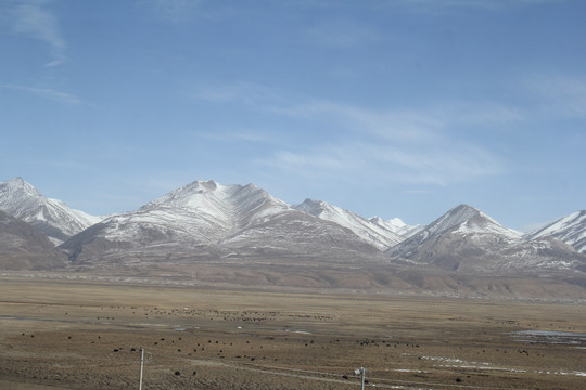 山脉雪山