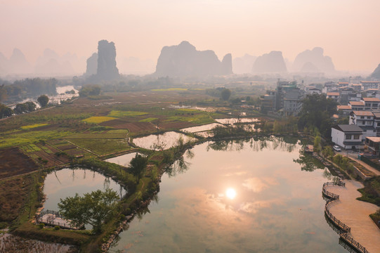 桂林阳朔遇龙河