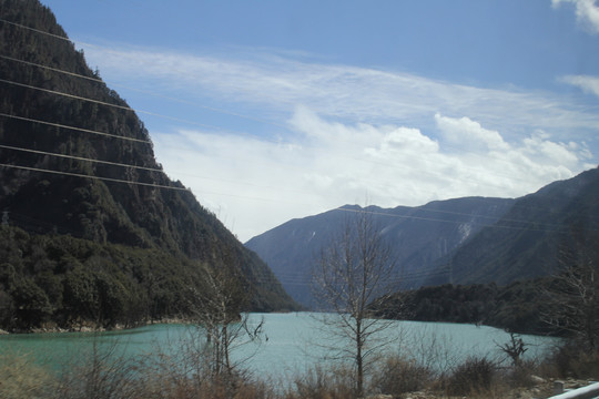 高山湖泊