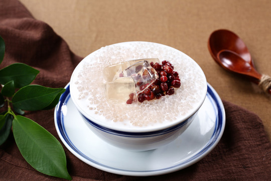 椰汁水晶紅豆西米露