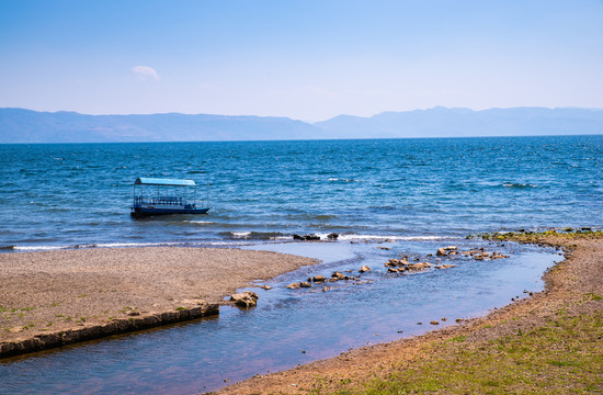 高原湖泊