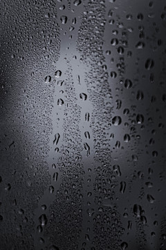 玻璃雨滴