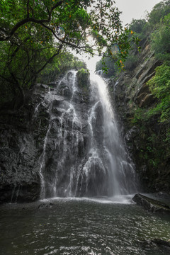 深圳马峦山瀑布